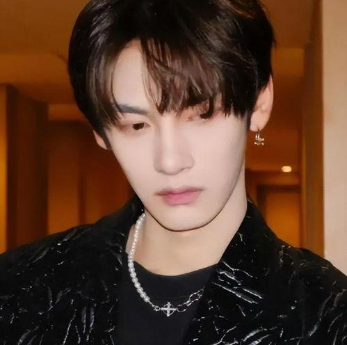 娱乐吃瓜君胡文煊